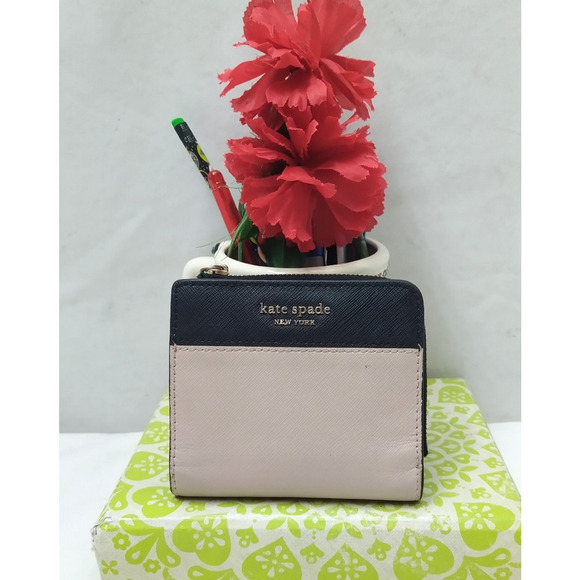 Kate Spade New York Beige Black Leather ID Window Credit Card Bifold Wallet - Picture 1 of 15